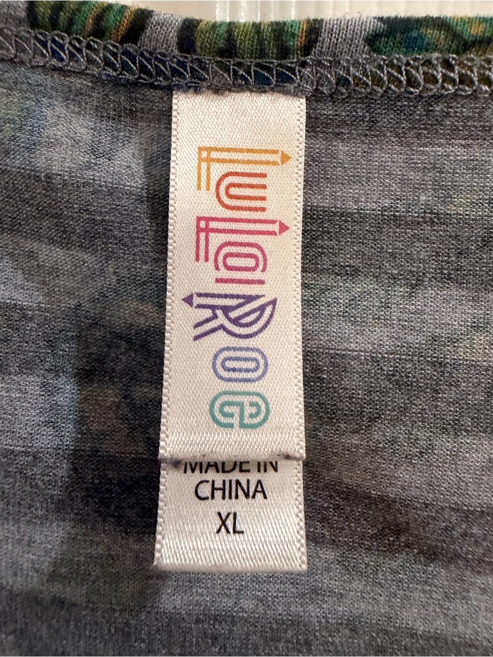 LuLaRoe XL Floral Striped Short Sleeve Tunic - Picture 2 of 3